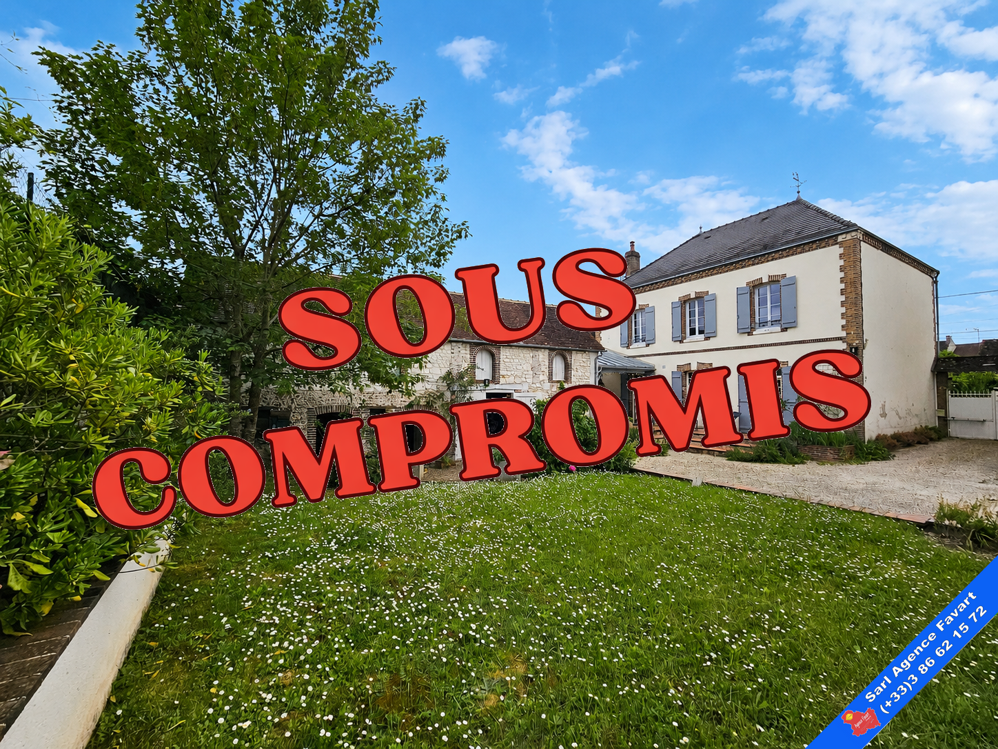 À seulement 5 minutes de Joigny, cette élégante maison bourg