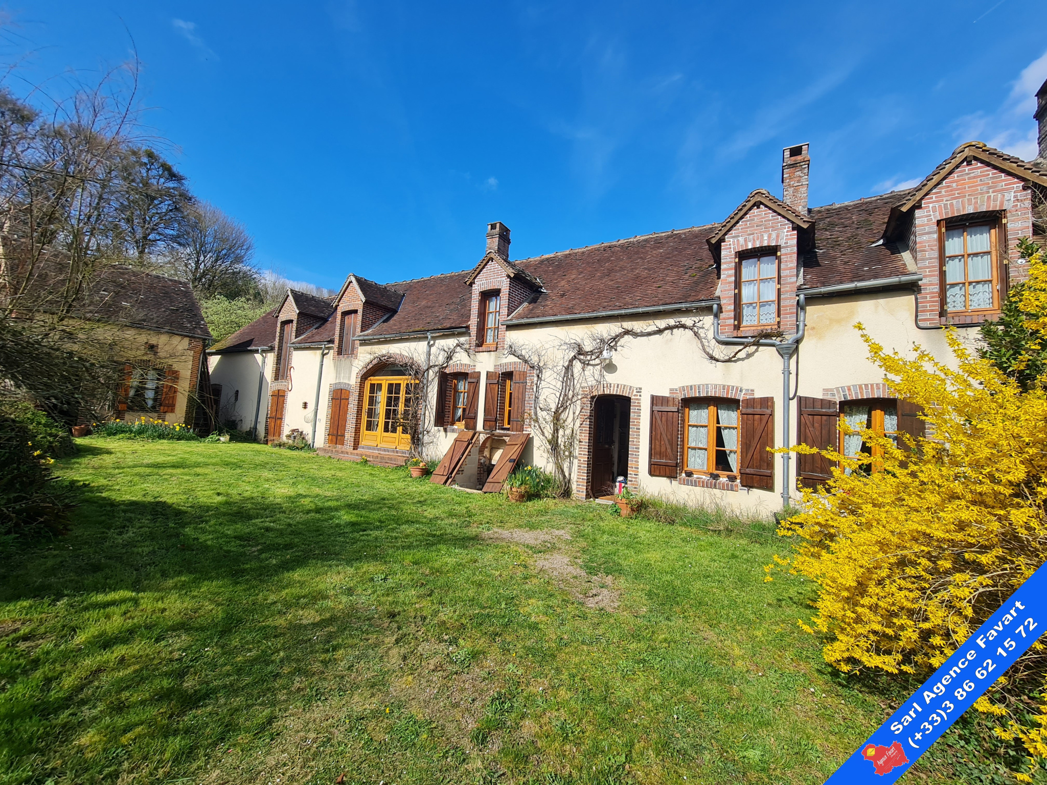 Charmante longère à la campagne, pleine de cachet et d'authe
