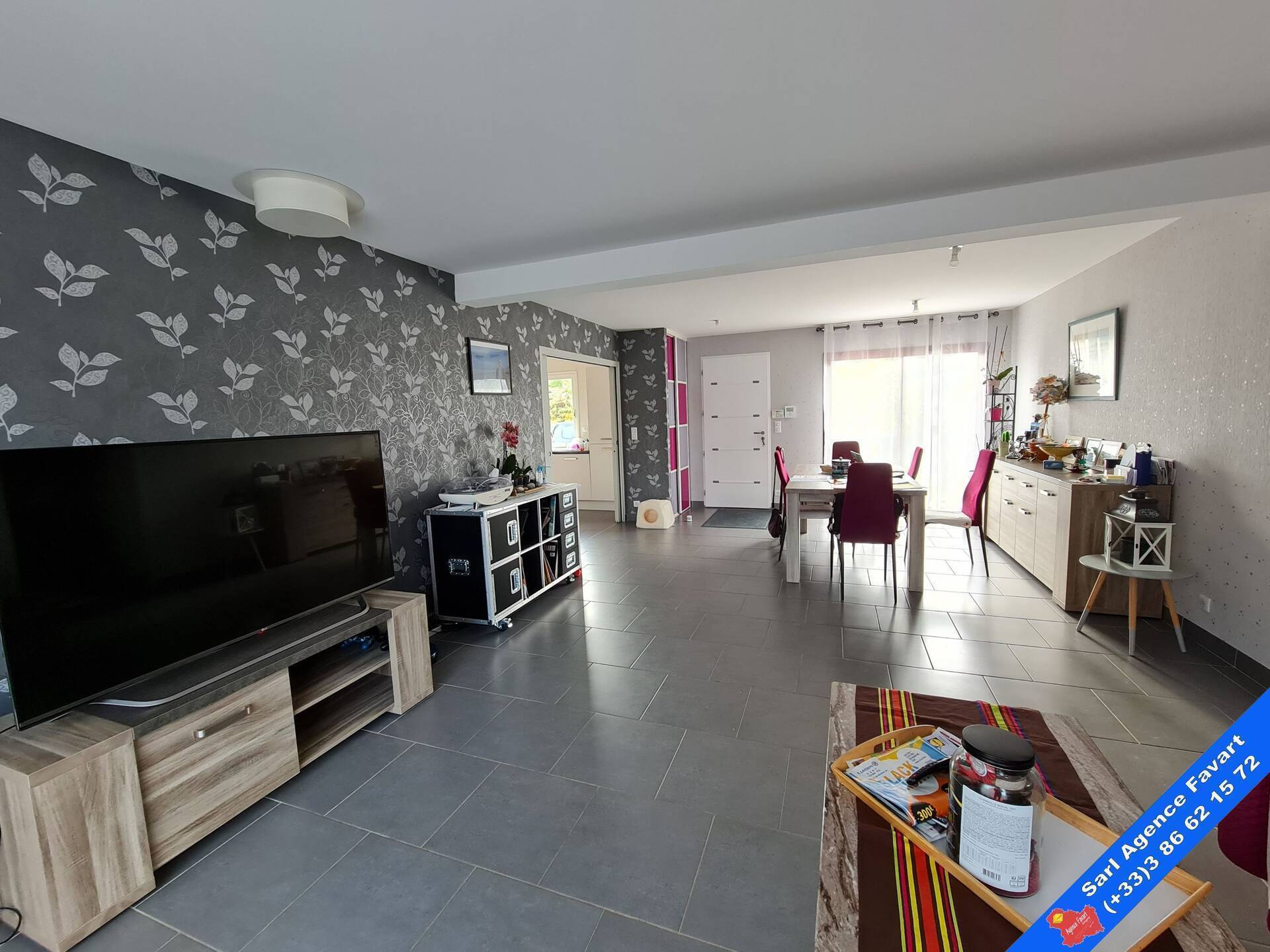 Maison à vendre à Joigny, 192 m², 7 pièces – photo 2 sur 8