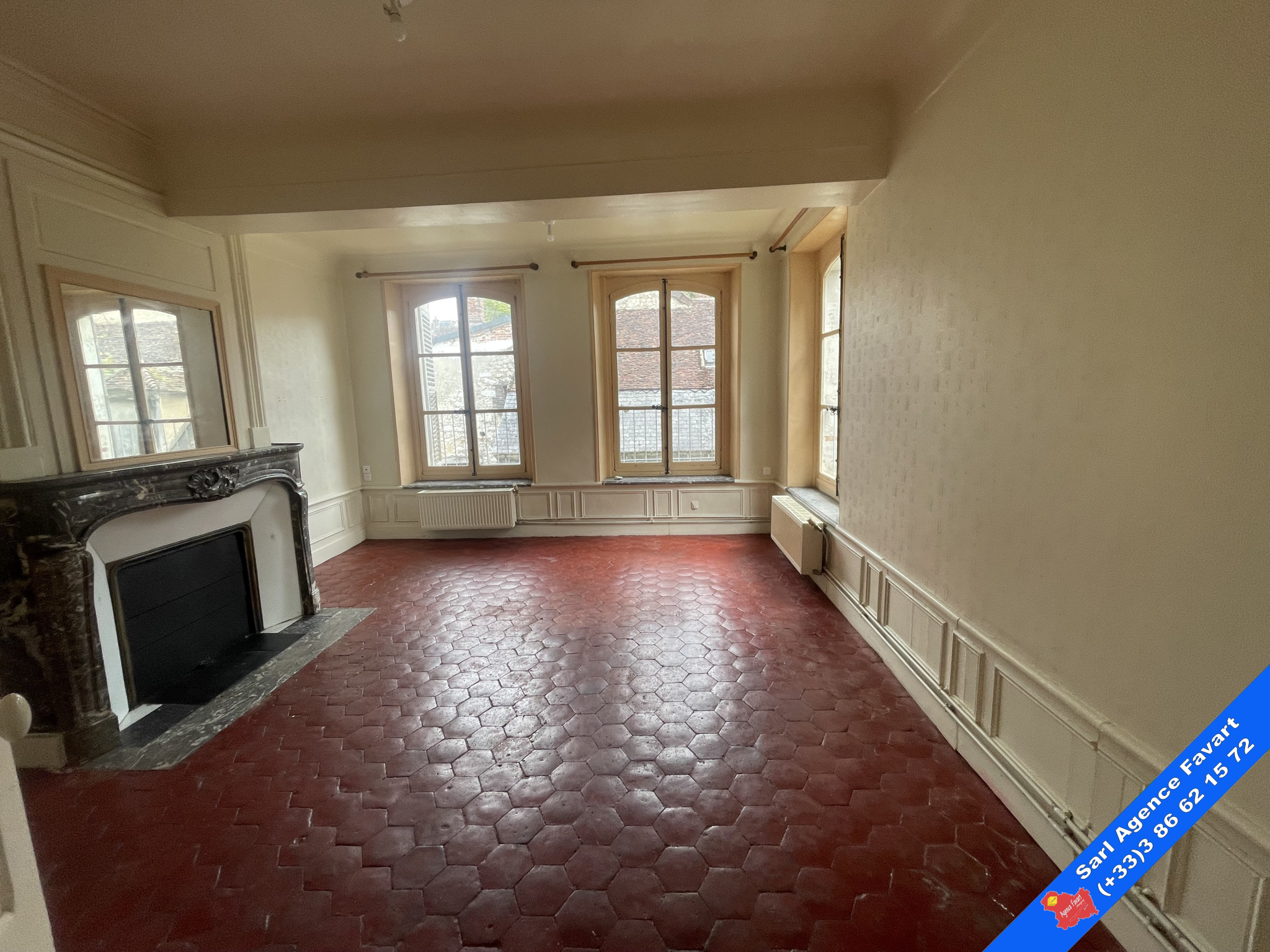Maison à vendre à Joigny, 165,84 m² – photo 1 sur 7